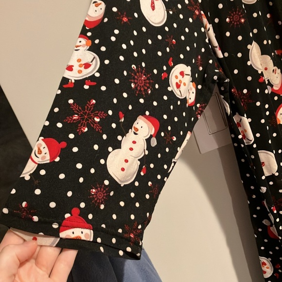 8 of Hearts - Snowman Nightgown - Picture 5 of 7